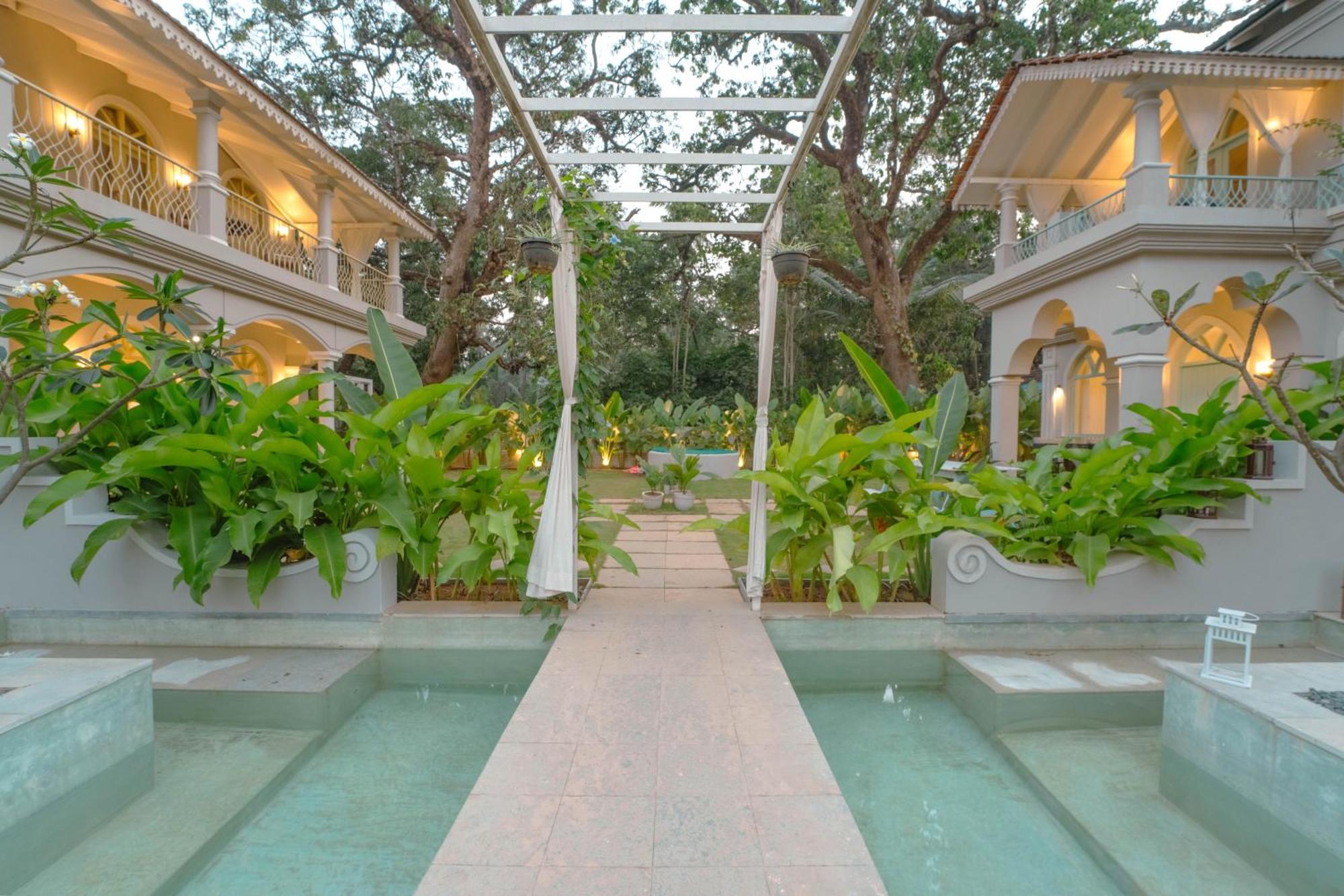 Barcelona Villas At Love Story Siolim- 3Bhk Private Pool Villas Exterior foto